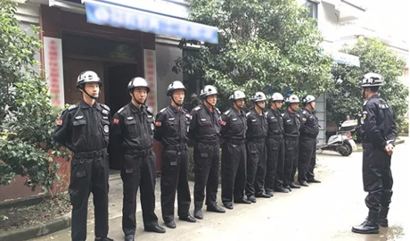 传承时代精神，打造专业市容服务团队